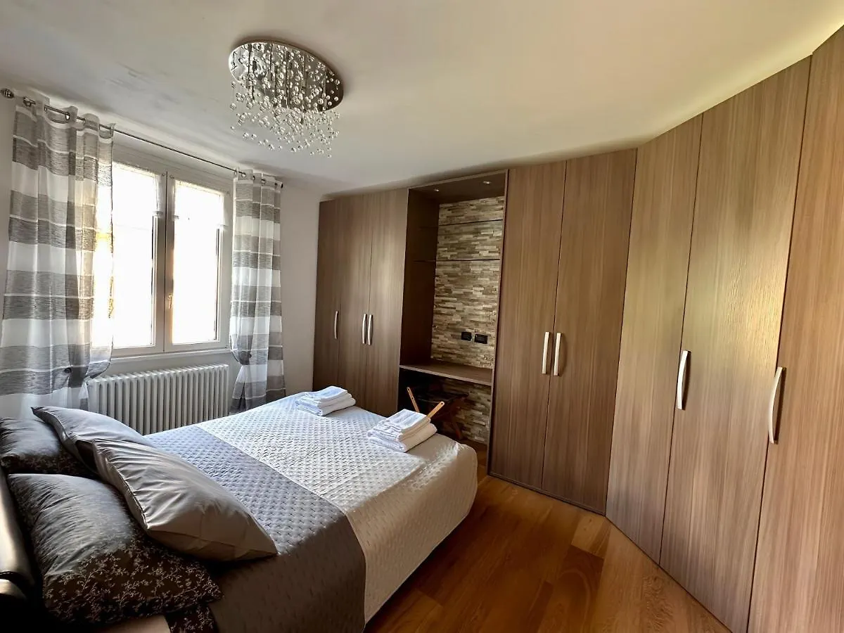 Residenza Basilica Apartment Tirano 0*,  Italy